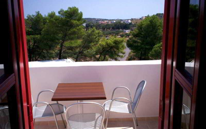 Livadi  Aposperides Hotel מראה חיצוני תמונה