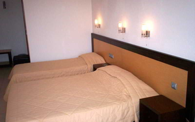 Livadi  Aposperides Hotel מראה חיצוני תמונה