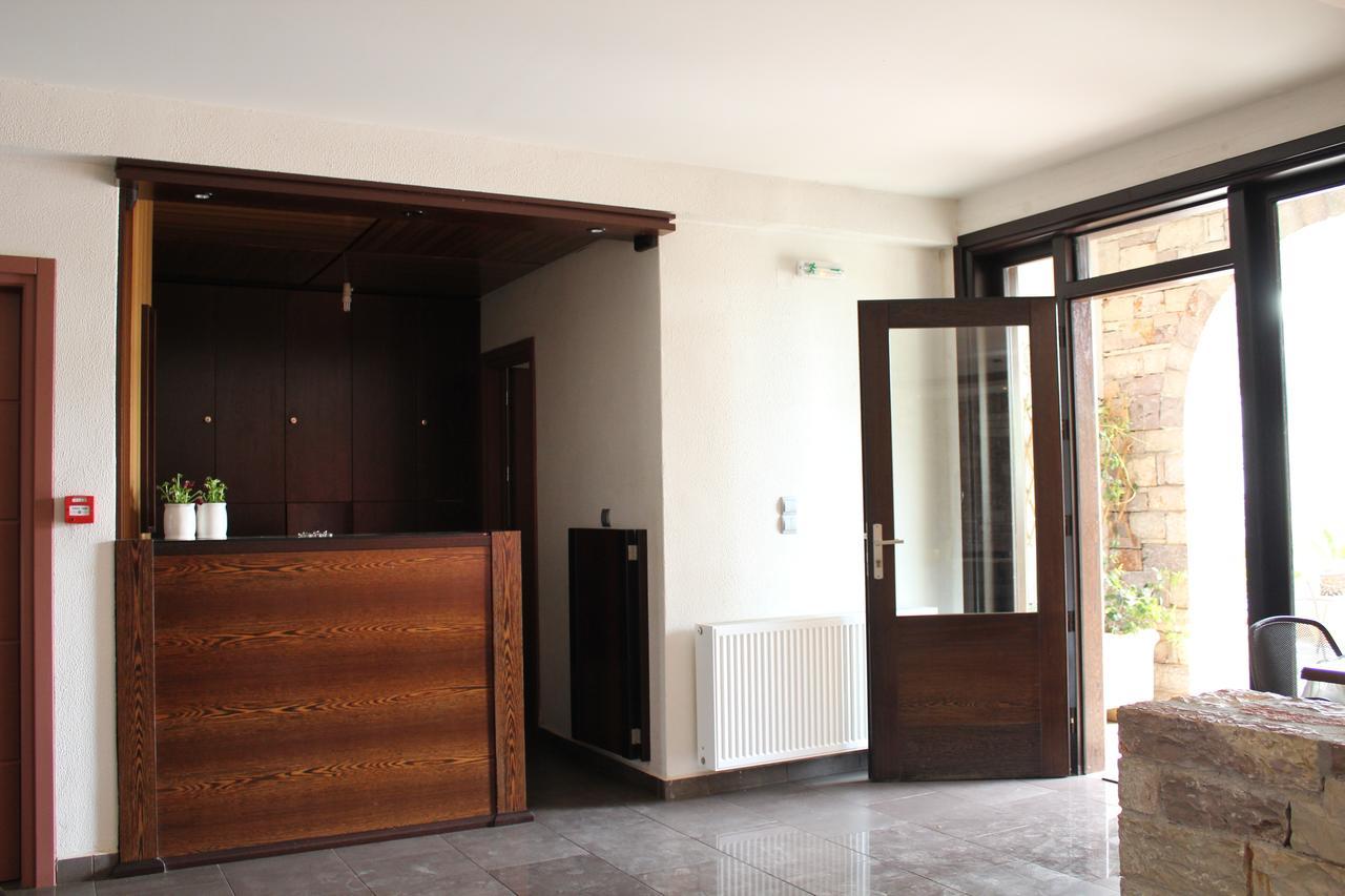 Livadi  Aposperides Hotel מראה חיצוני תמונה
