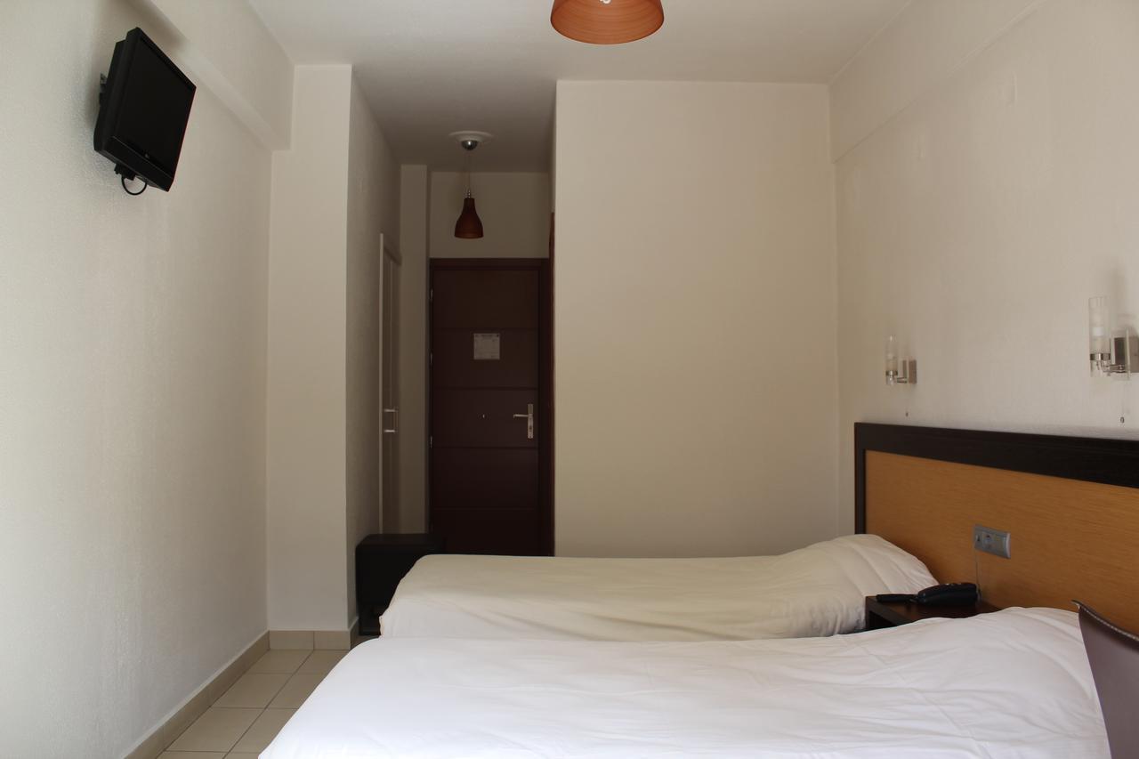 Livadi  Aposperides Hotel מראה חיצוני תמונה