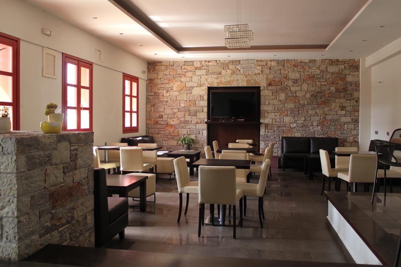 Livadi  Aposperides Hotel מראה חיצוני תמונה